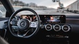 luksusowy samochód mercedes